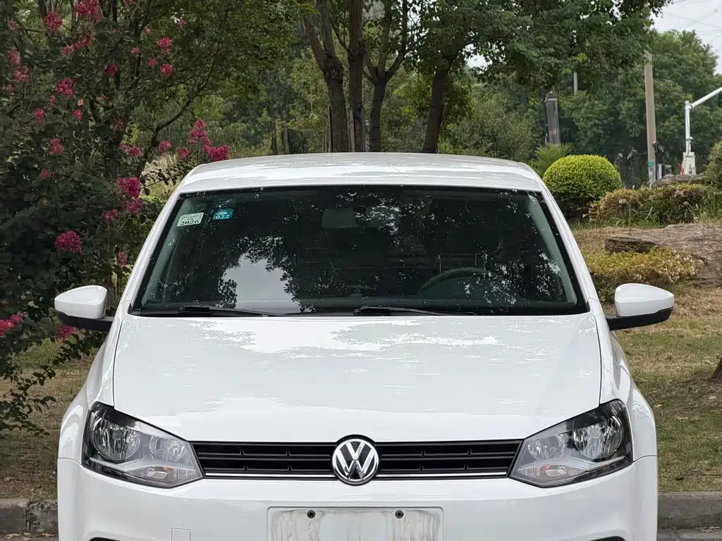Volkswagen Polo — миниатюра 2