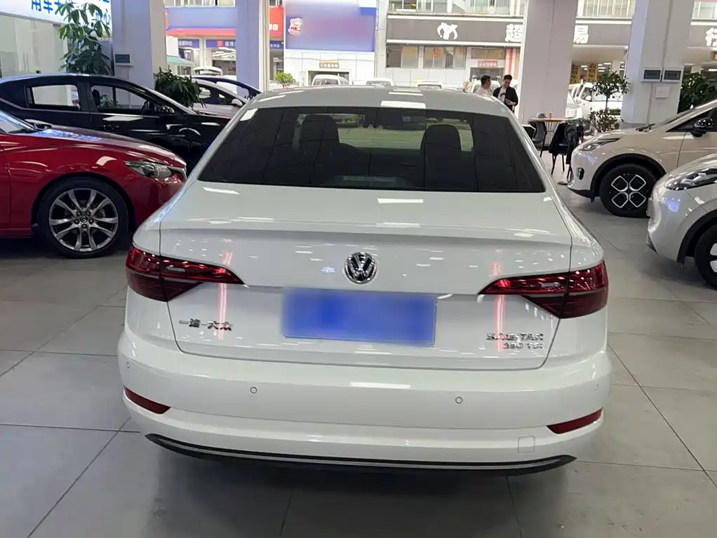 Volkswagen Sagitar — миниатюра 6