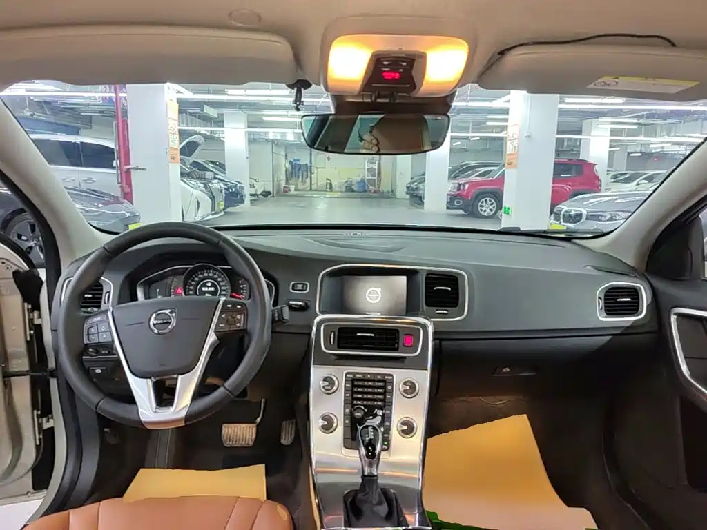 Volvo S60 — миниатюра 10