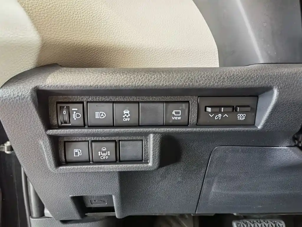 Toyota Sienna — миниатюра 6