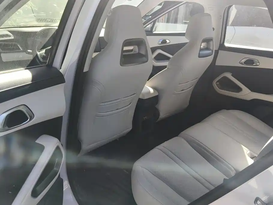 BYD Yuan UP — миниатюра 11