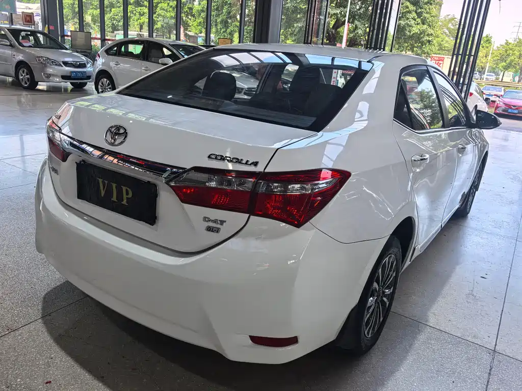 Toyota Corolla — миниатюра 4