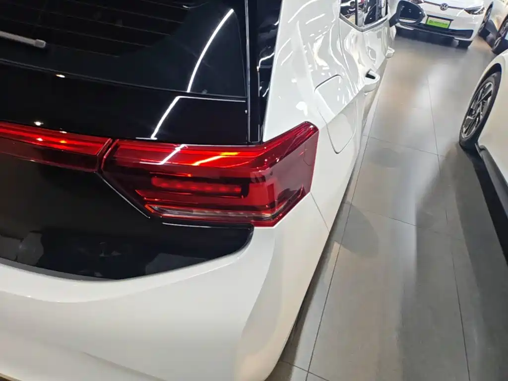 Volkswagen ID.3 — миниатюра 8