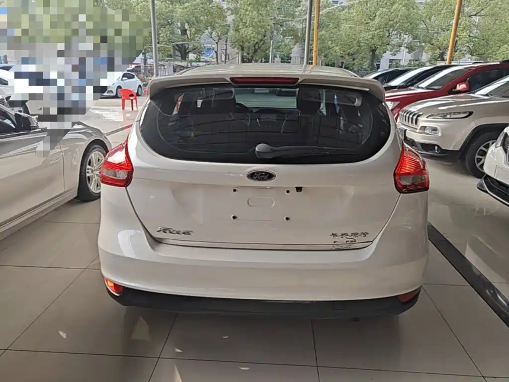 Ford Focus — миниатюра 6