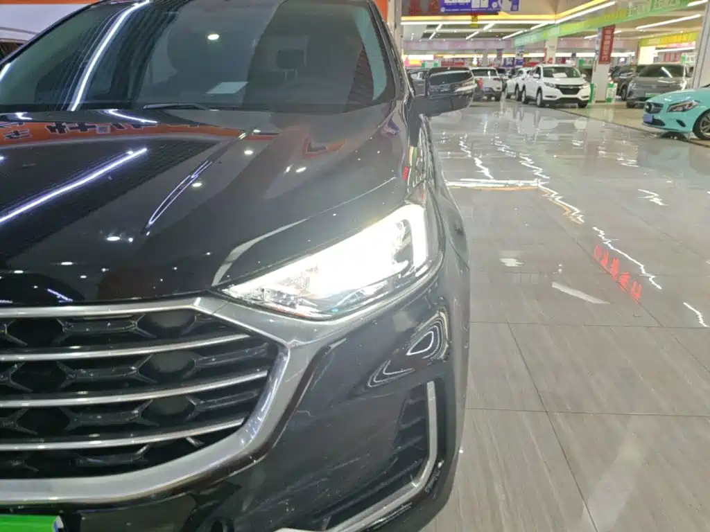 Ford Edge — миниатюра 24
