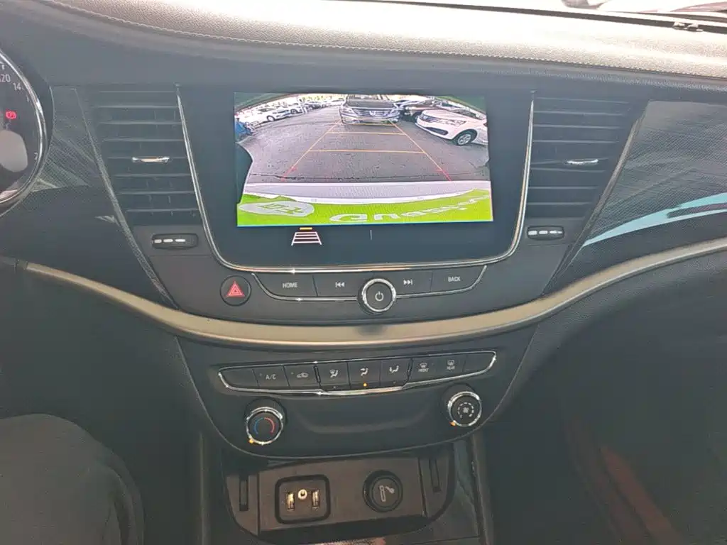 Buick Verano — миниатюра 13