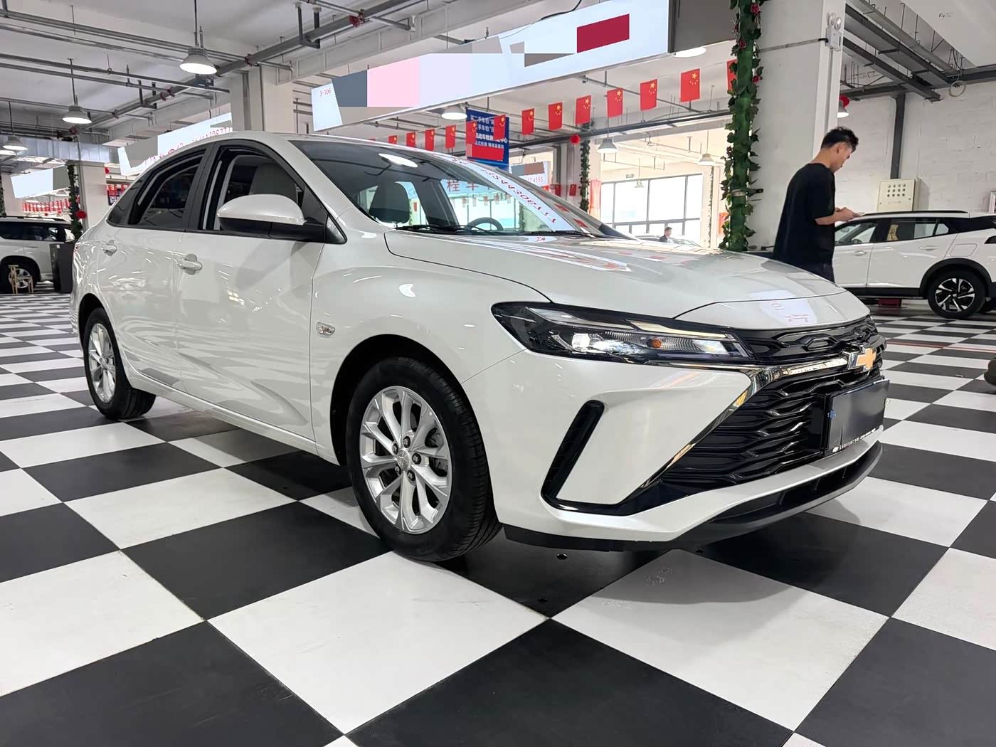 Chevrolet Monza 1.5 л 2023 г. Белый, пробег 8000 км