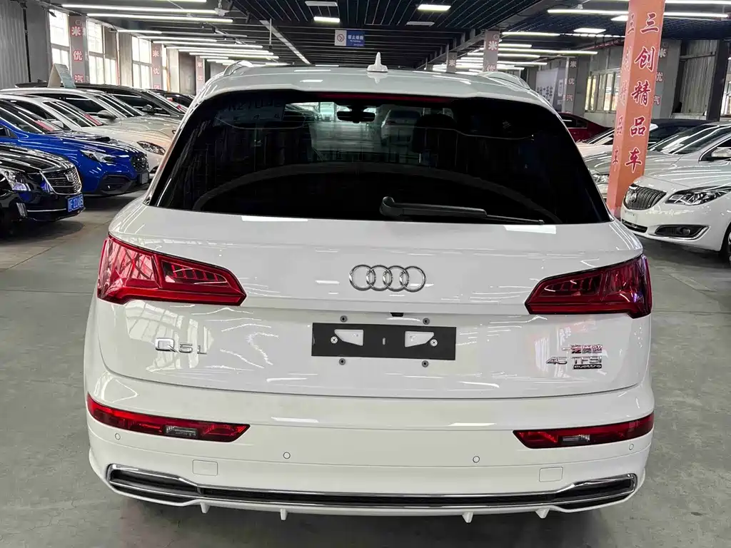 Audi Q5L — миниатюра 6