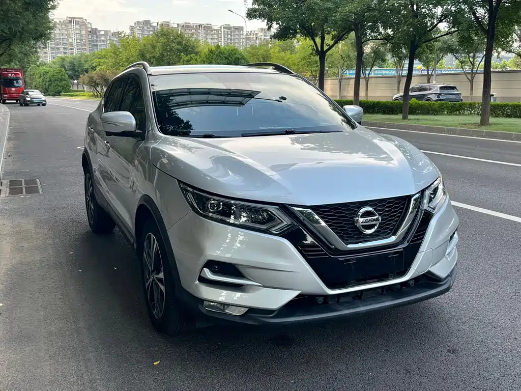 Nissan Qashqai — миниатюра 3