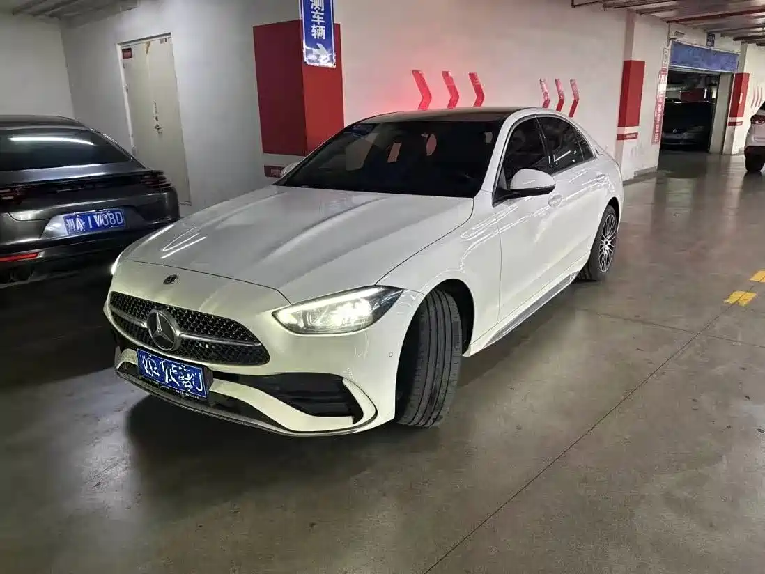 奔驰C级 2024款 C 260 L 运动版 2023