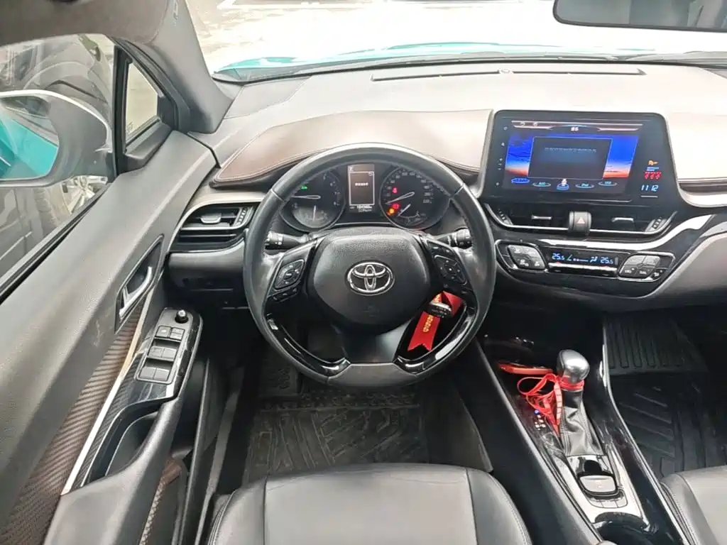 Toyota C-HR — миниатюра 15