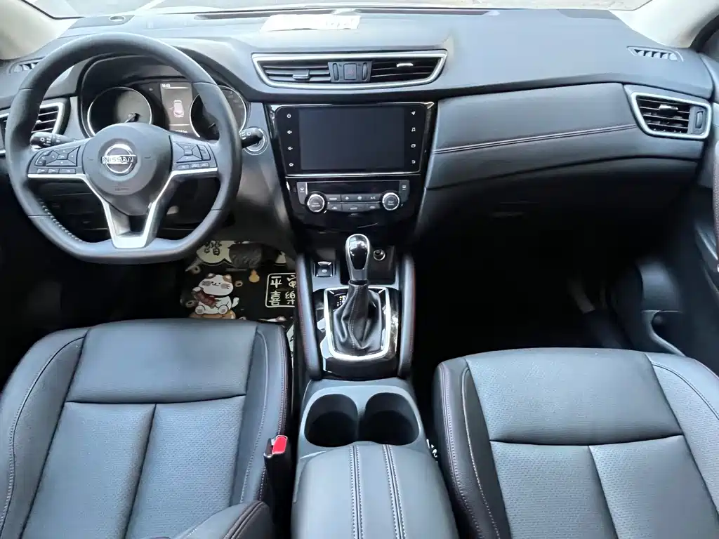Nissan Qashqai — миниатюра 11