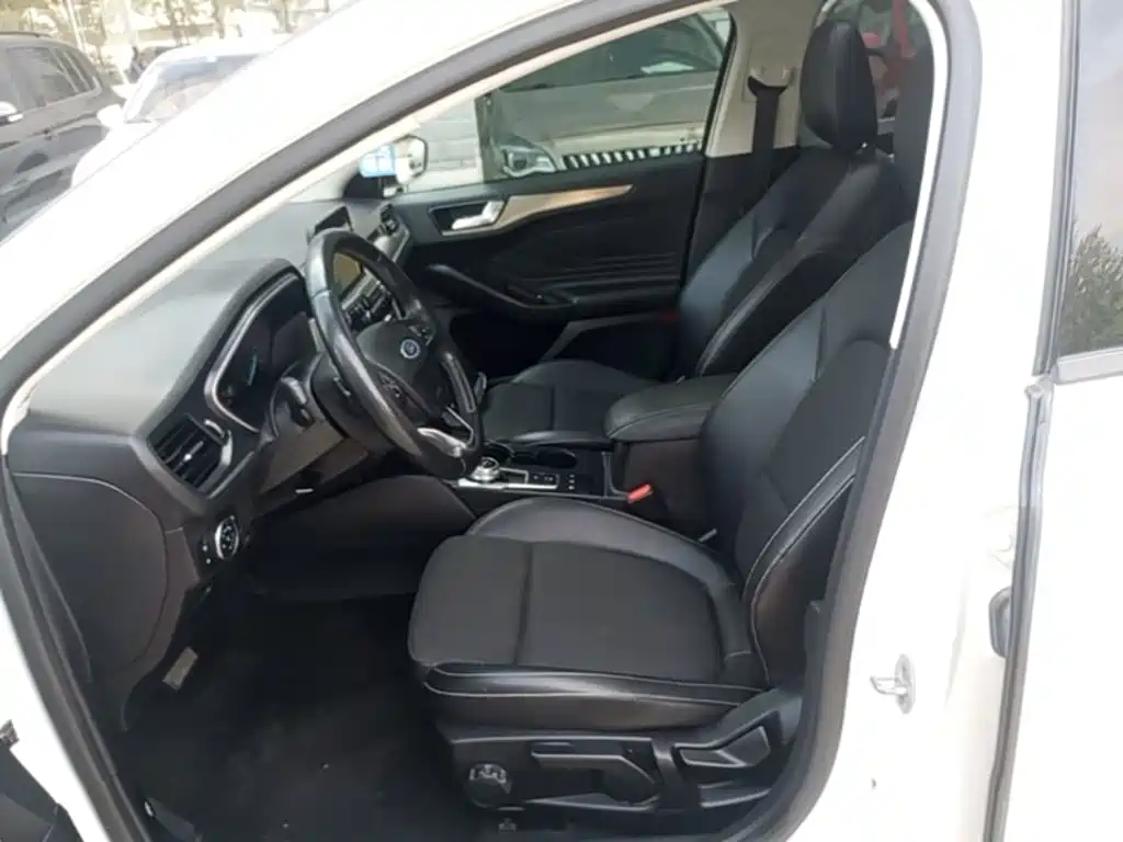 Ford Focus — миниатюра 15