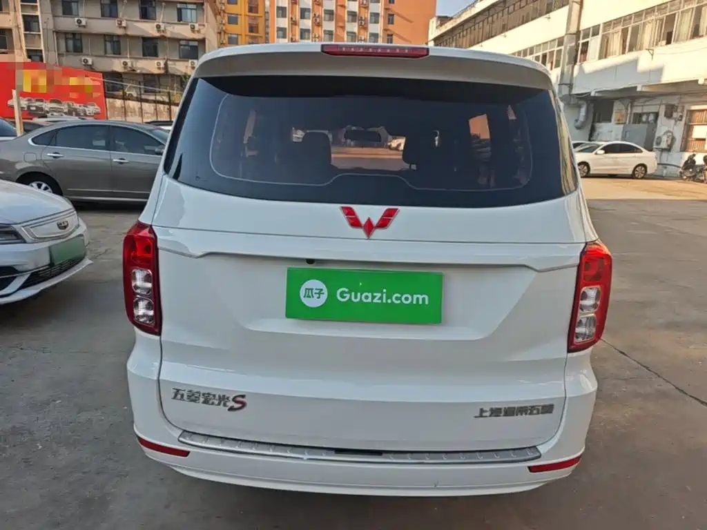 Wuling Hongguang — миниатюра 6