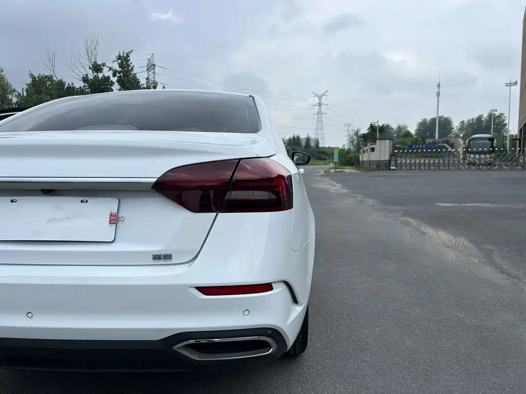 Geely Emgrand — миниатюра 20