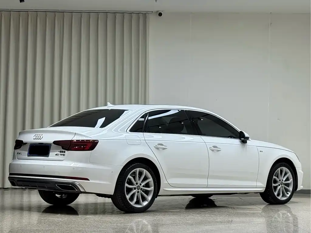 Audi A4L — миниатюра 6