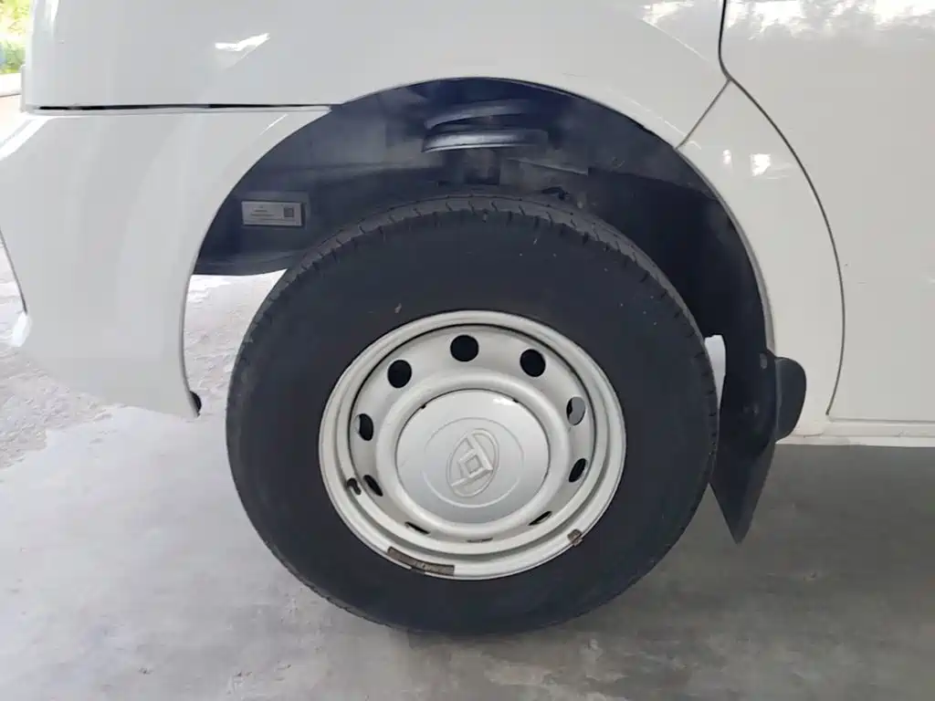 MAXUS V80 — миниатюра 23