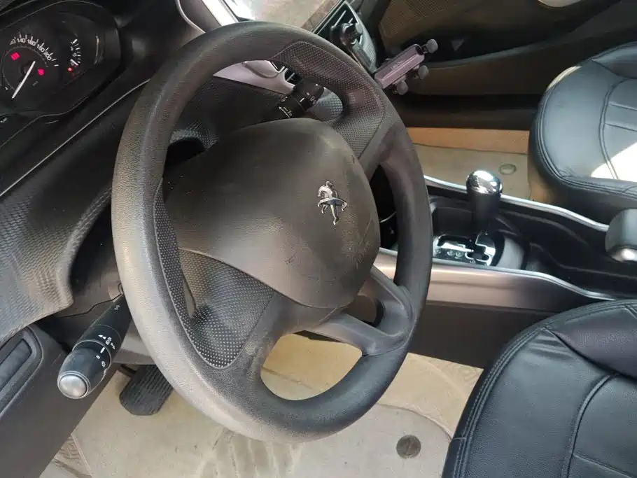 Peugeot 2008 — миниатюра 14
