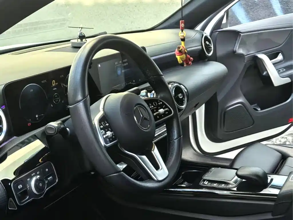 MERCEDES-BENZ A CLASS