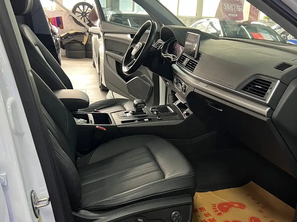 Audi Q5L — миниатюра 13