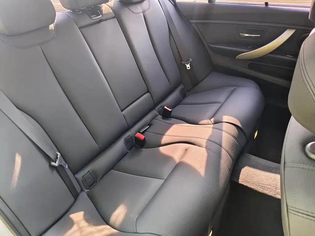 BMW 3 Series — миниатюра 28