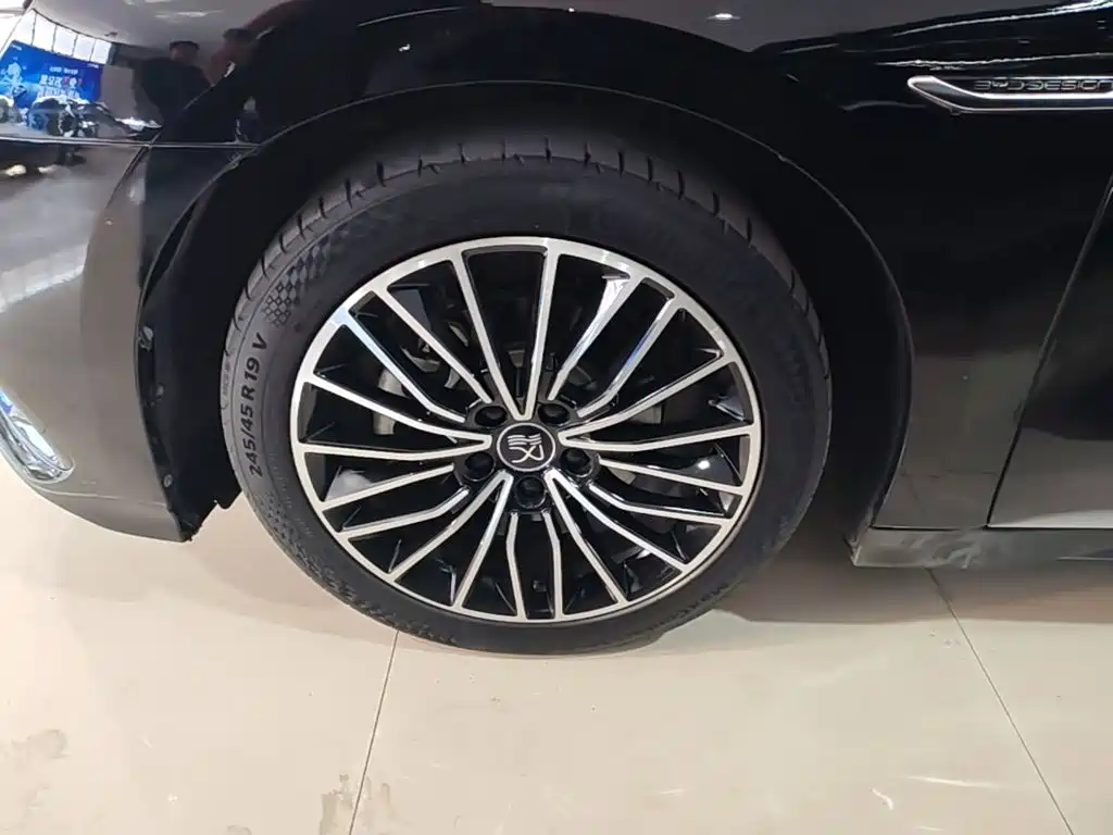 BYD Han — миниатюра 23