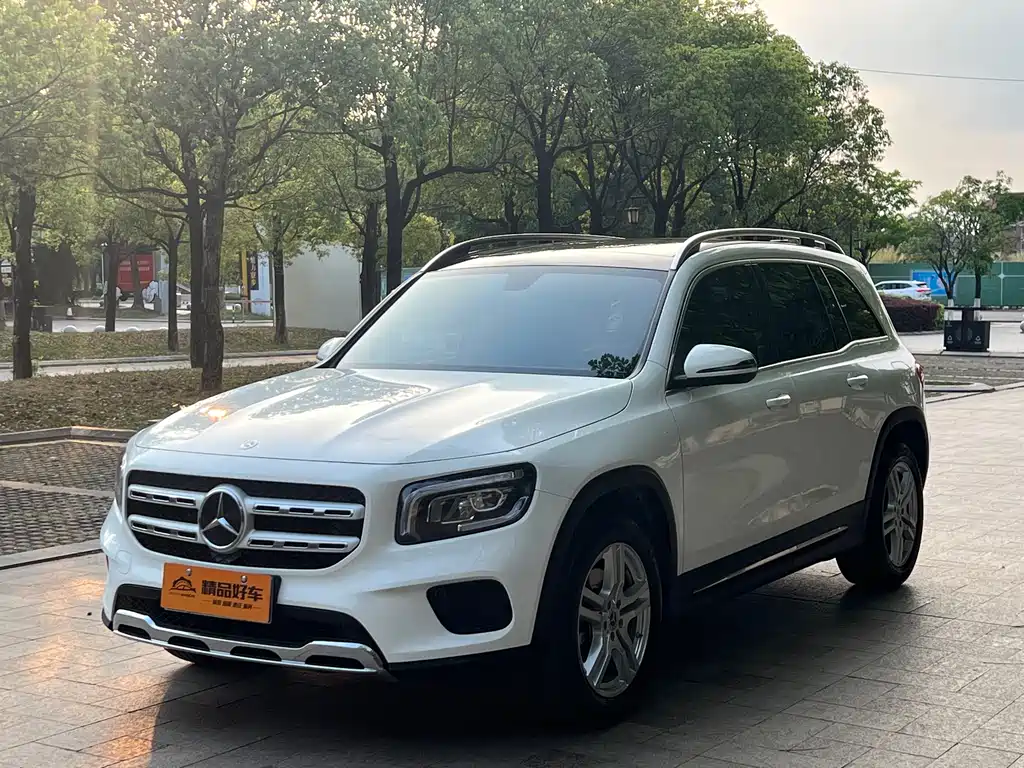 Mercedes-Benz GLB 2023
