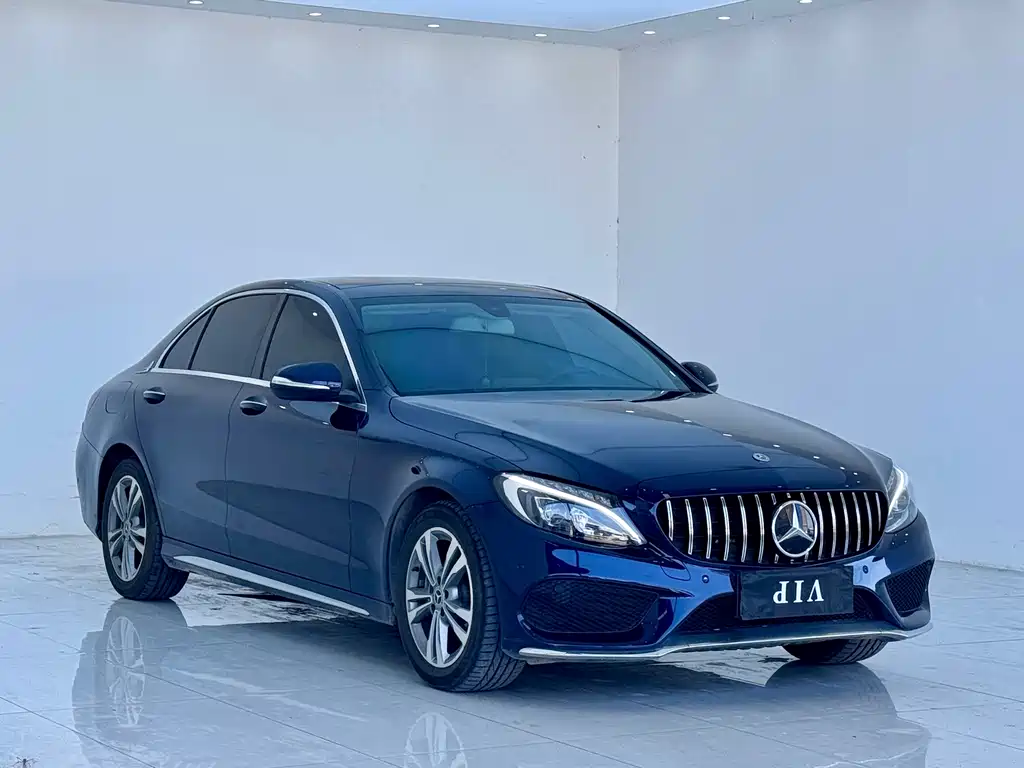 Mercedes-Benz C-Class — миниатюра 4