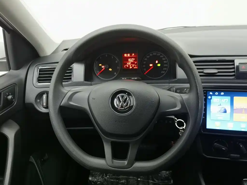 Volkswagen Santana — миниатюра 11