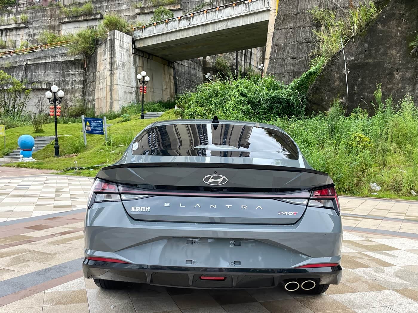 Hyundai Elantra 1.4 л 2022 г. Серебристо-серый, пробег 43000 км