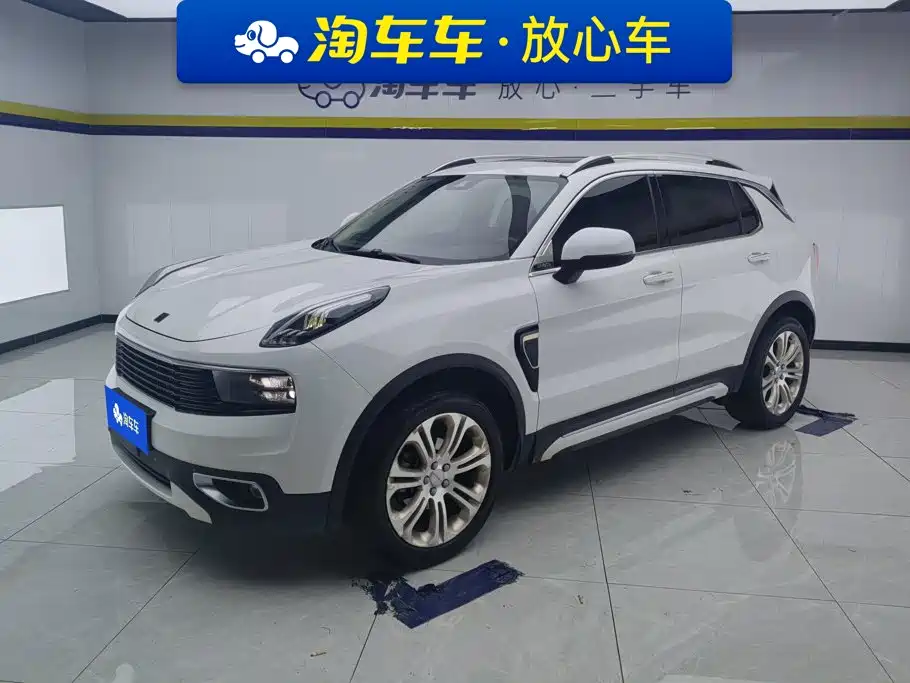 Lynk & Co 01