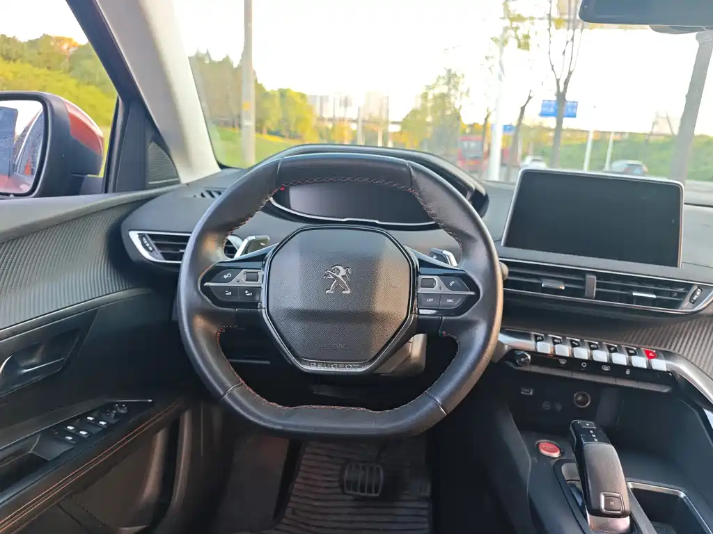 Peugeot 4008 — миниатюра 15