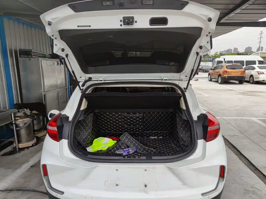 Geely Emgrand GS — миниатюра 19