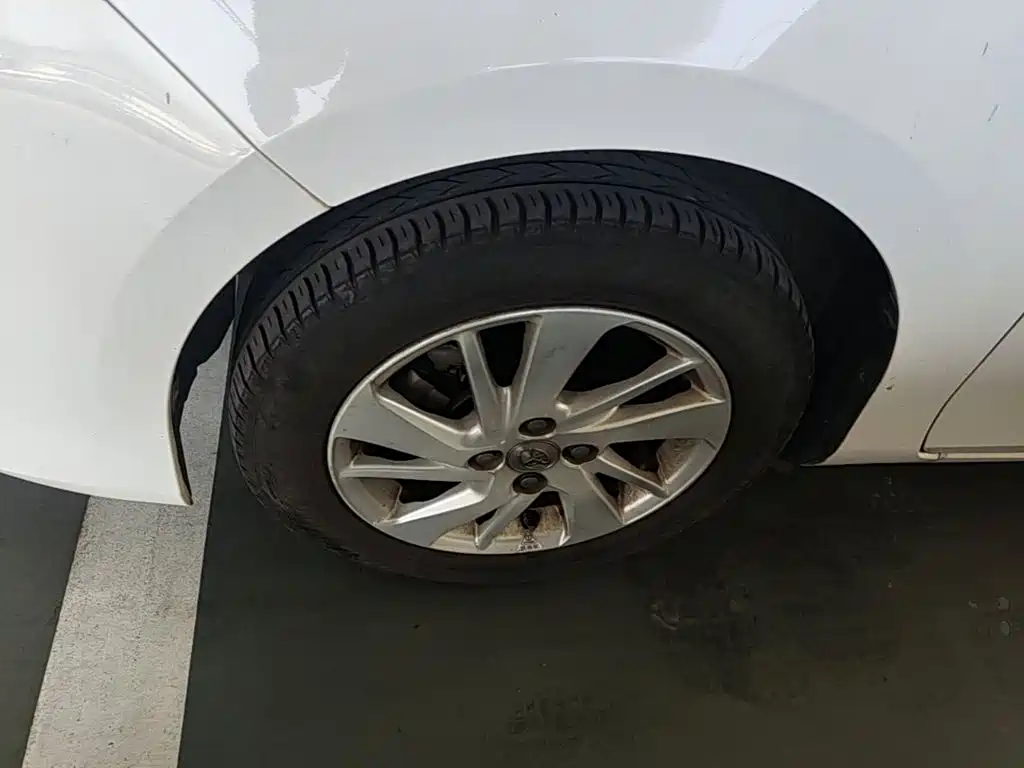 Toyota Yaris L — миниатюра 23