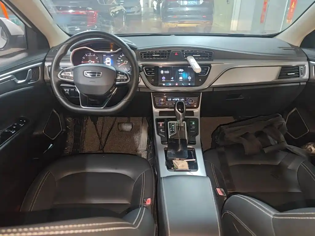 Geely Emgrand GL — миниатюра 10