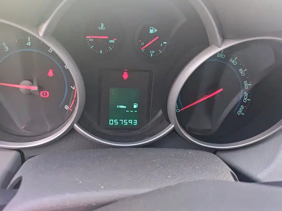 Chevrolet Cruze — миниатюра 14