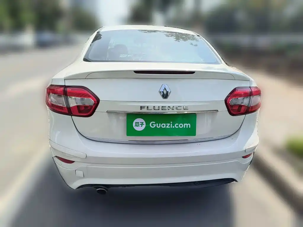 Renault Fluence — миниатюра 4