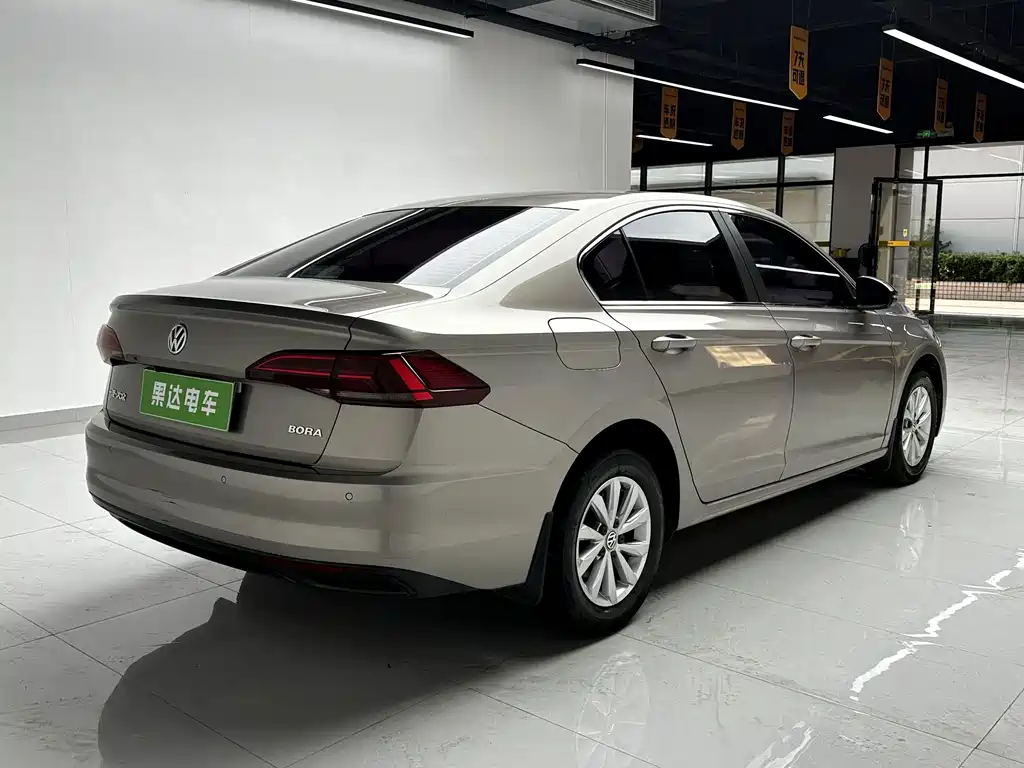 Volkswagen Bora — миниатюра 5