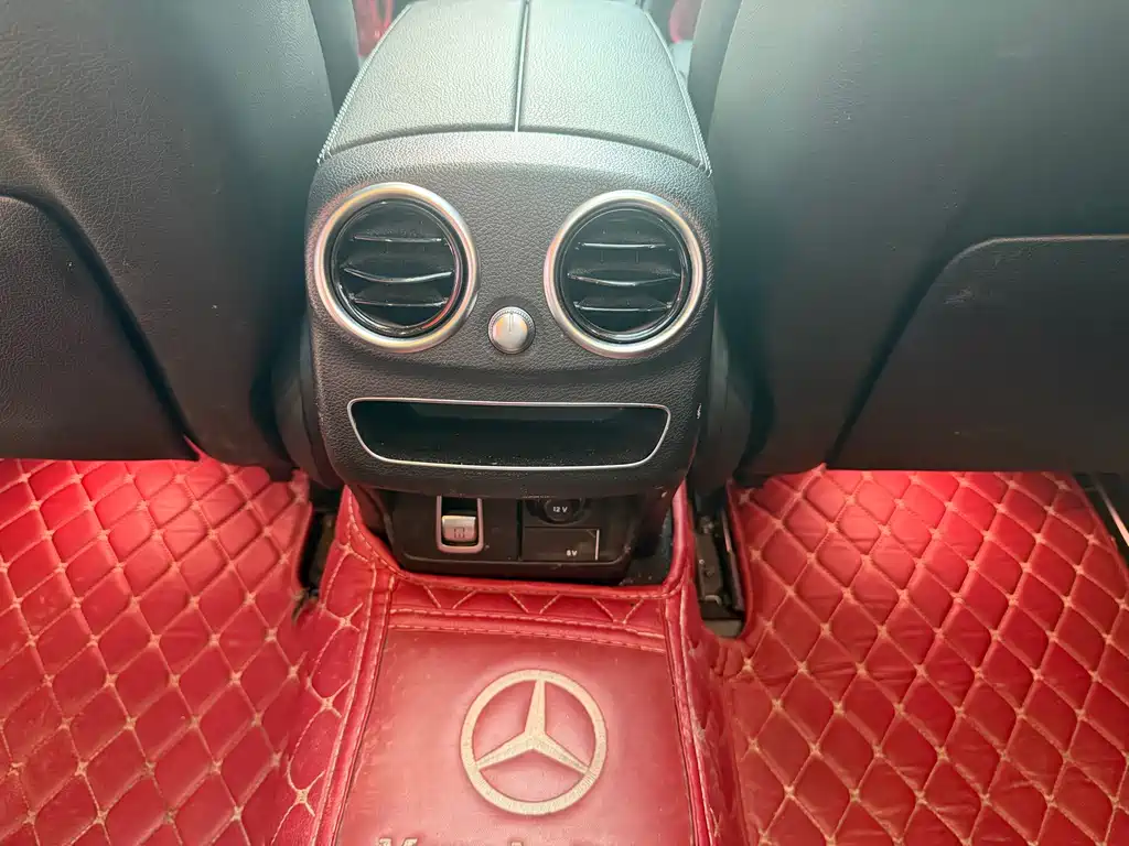 Mercedes-Benz C-Class — миниатюра 8