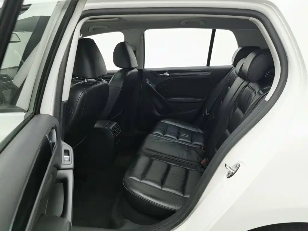 Volkswagen Golf — миниатюра 15