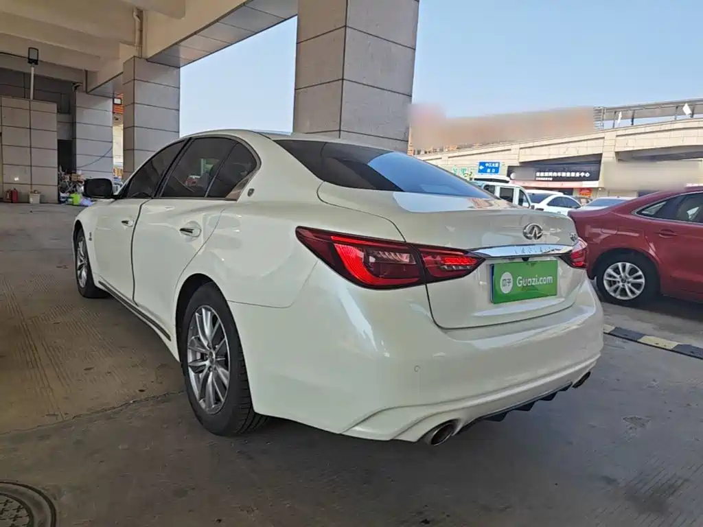 Infiniti Q50L — миниатюра 5