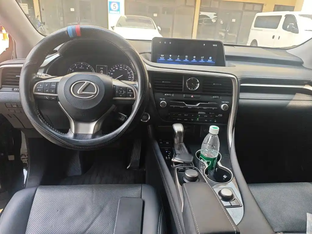 Lexus RX — миниатюра 10