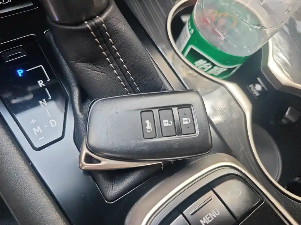 Lexus RX — миниатюра 9