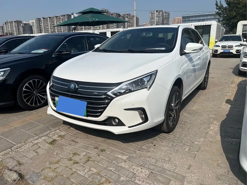 BYD Qin NEV
