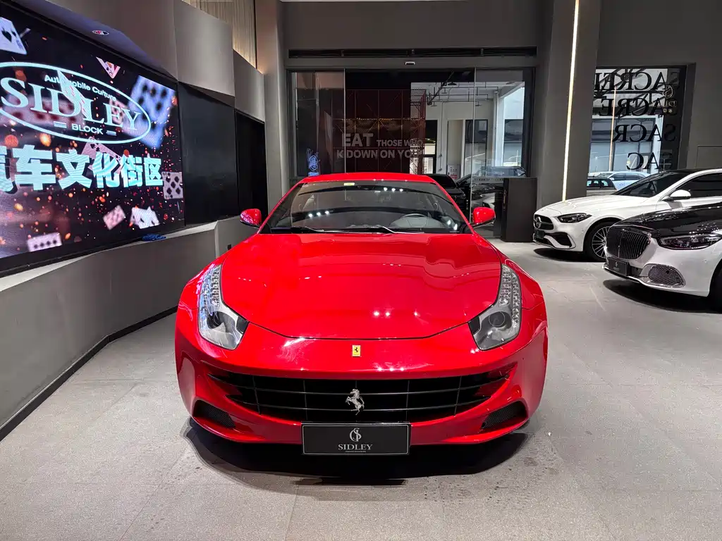 Ferrari FF — миниатюра 2
