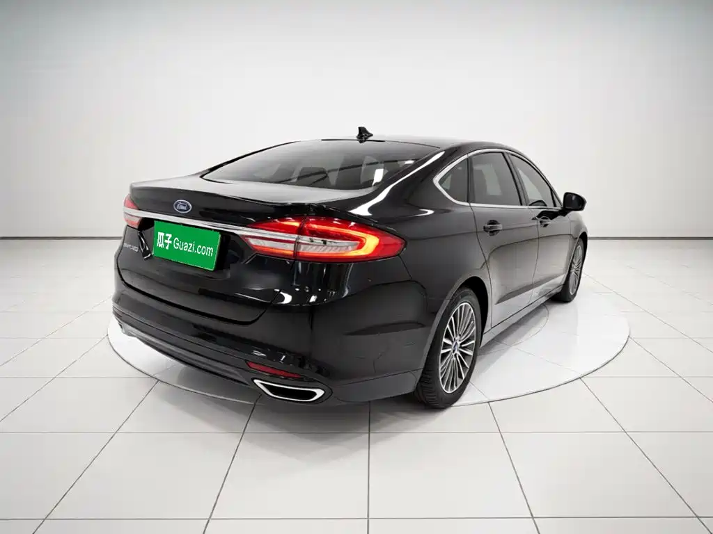 Ford Mondeo — миниатюра 6