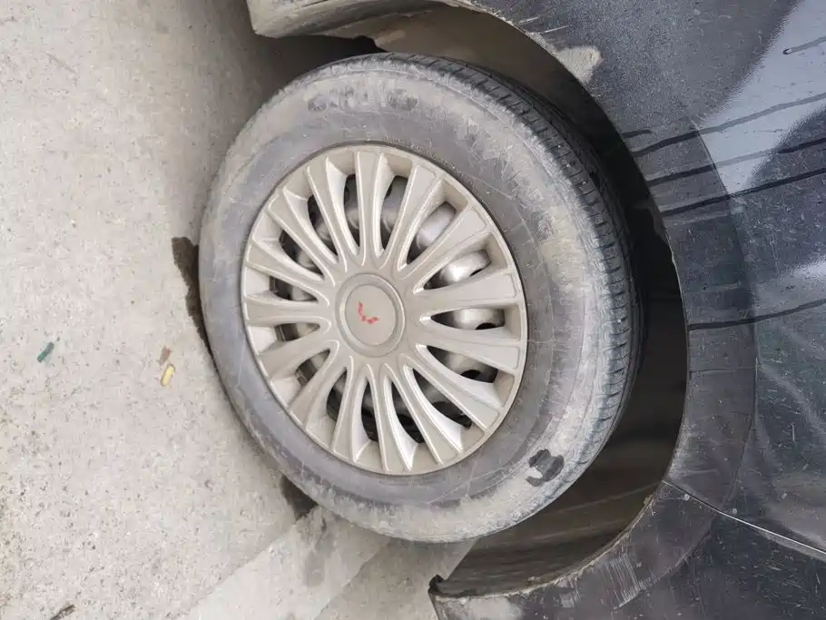Wuling Hongguang PLUS — миниатюра 6