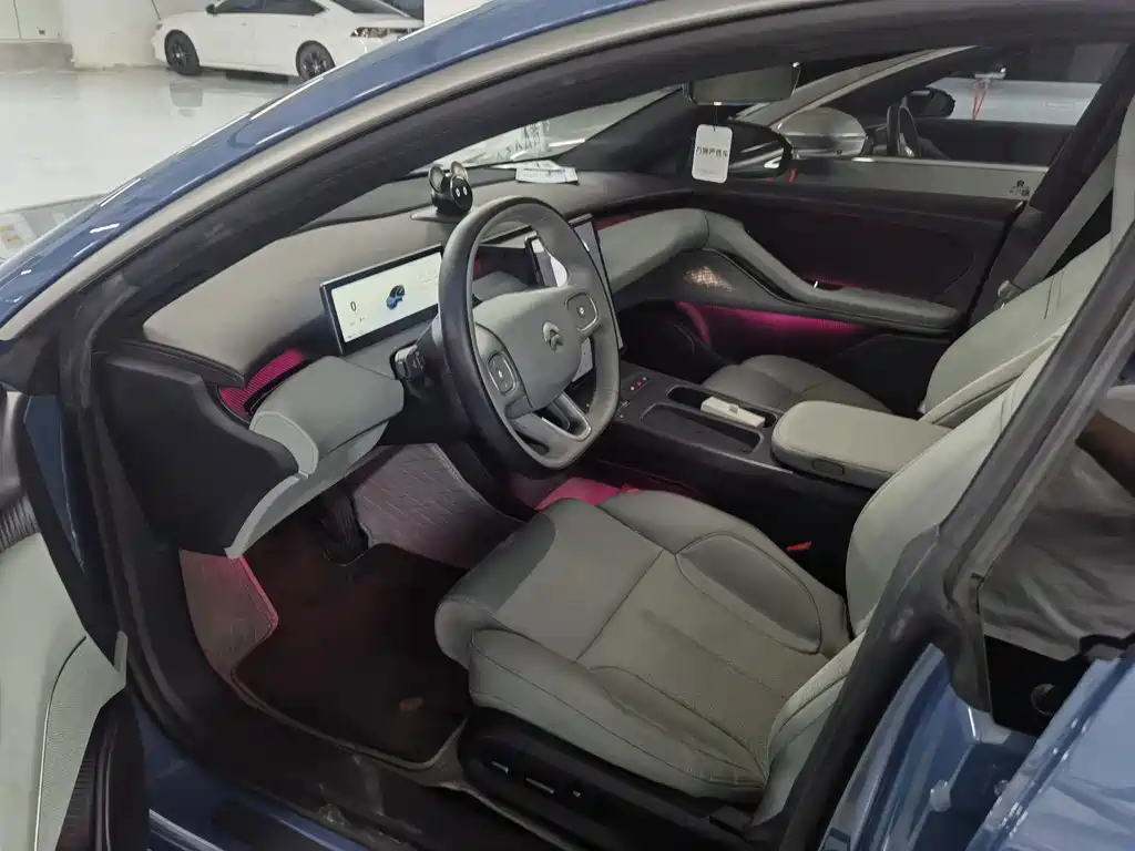 NIO ET5 — миниатюра 2