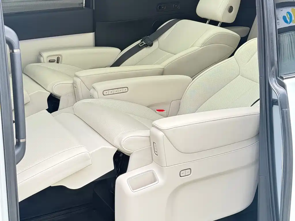 Li Auto Li MEGA — миниатюра 8