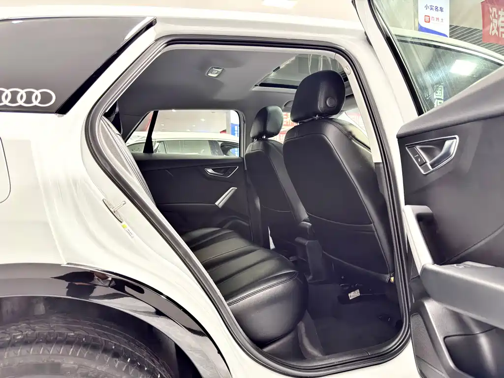 Audi Q2L — миниатюра 12